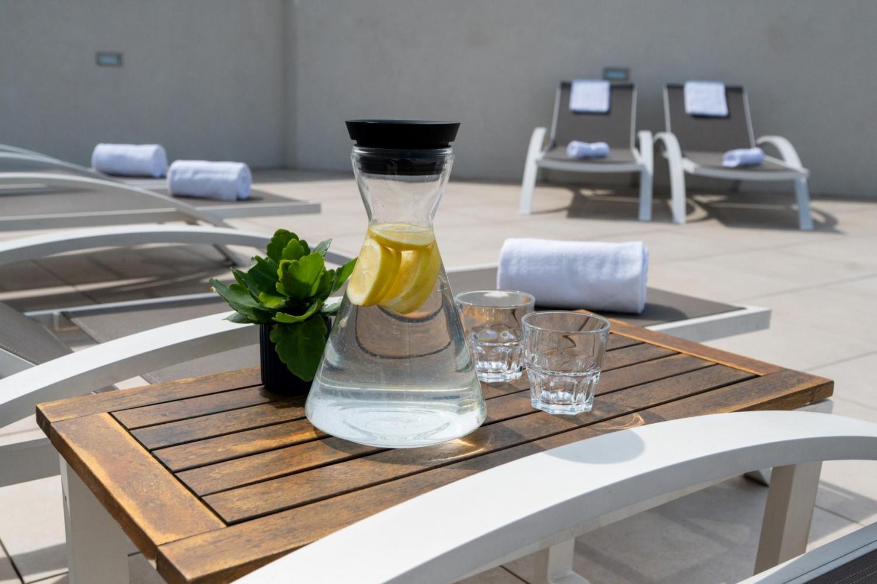 Nemea Appart Hotel Nice Arenas Aeroport Екстер'єр фото