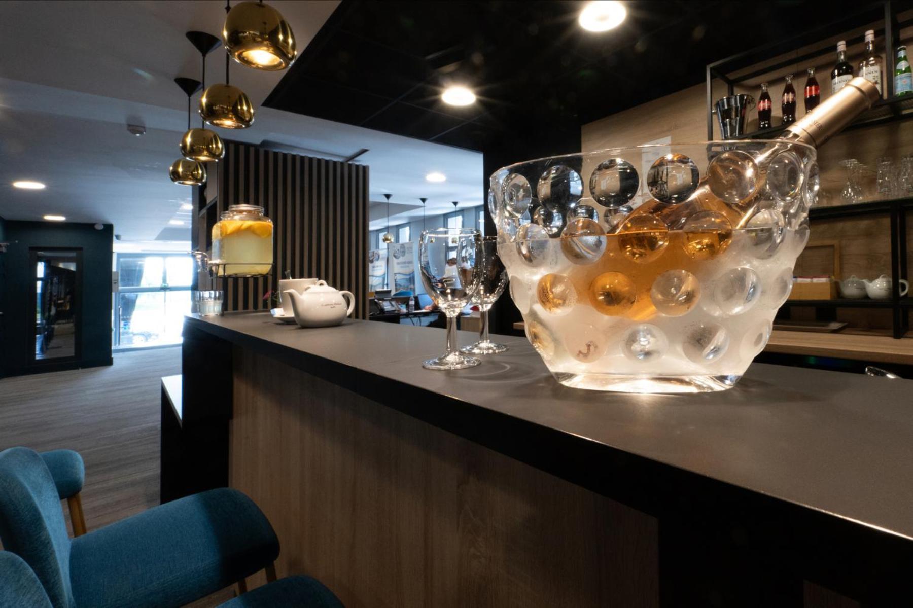 Nemea Appart Hotel Nice Arenas Aeroport Екстер'єр фото