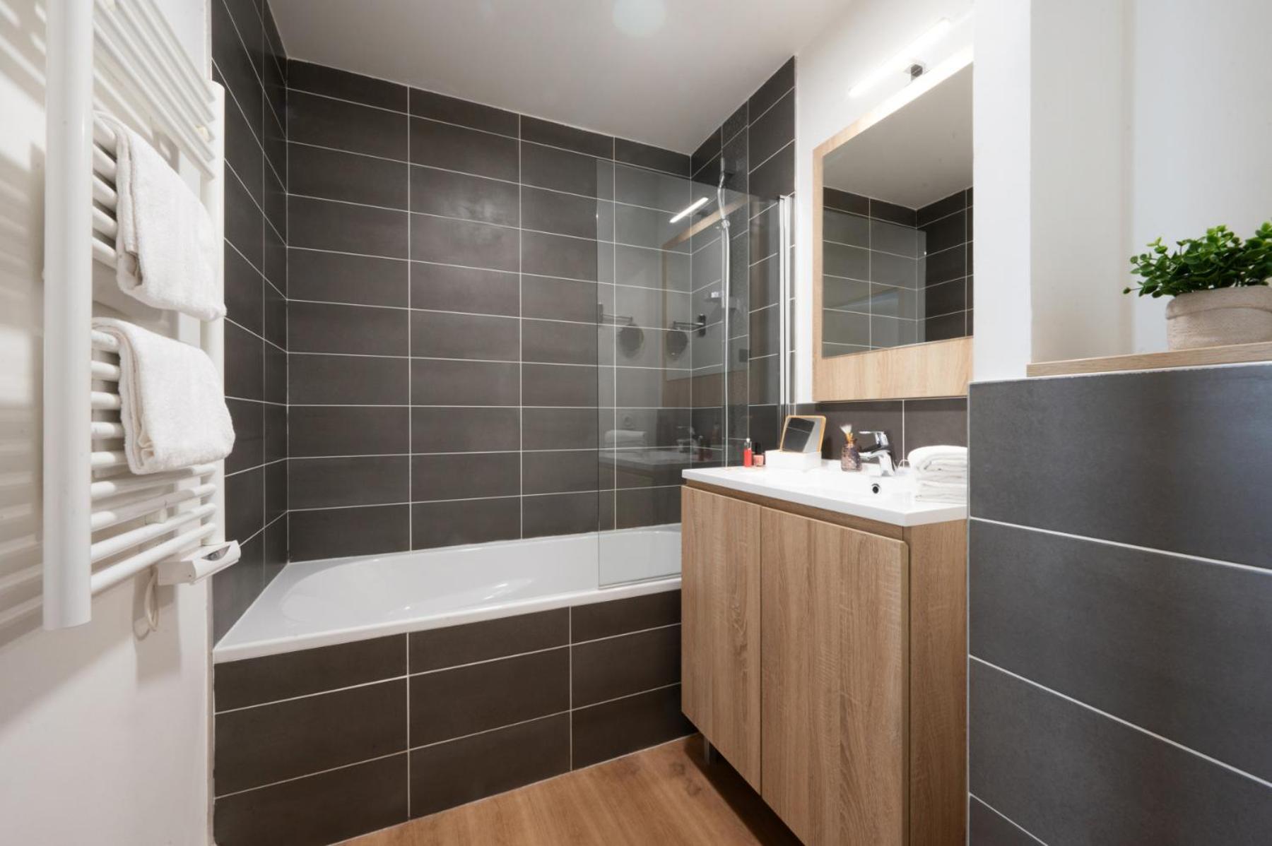 Nemea Appart Hotel Nice Arenas Aeroport Екстер'єр фото